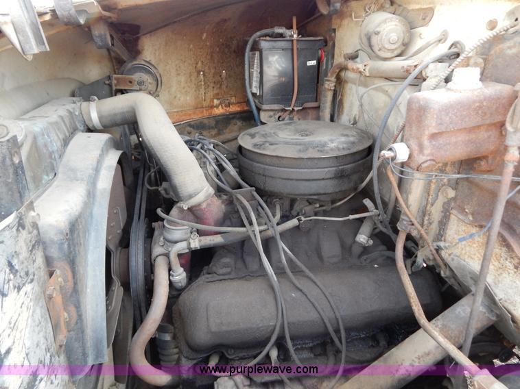 image for item I4497 1961 International BC170 dump truck