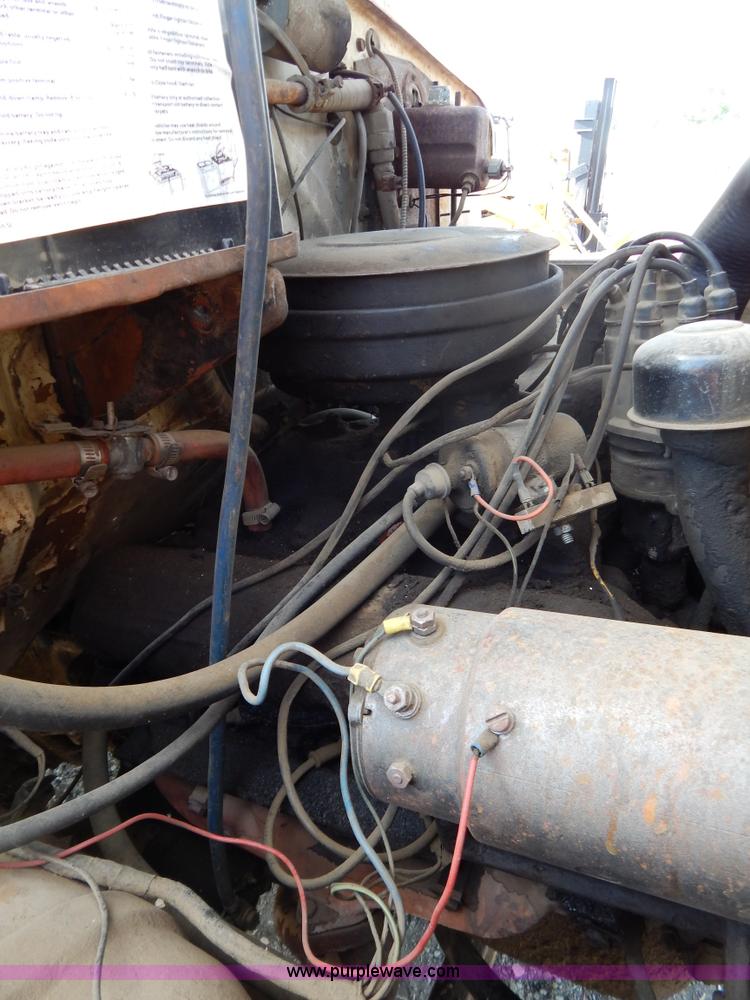 image for item I4497 1961 International BC170 dump truck