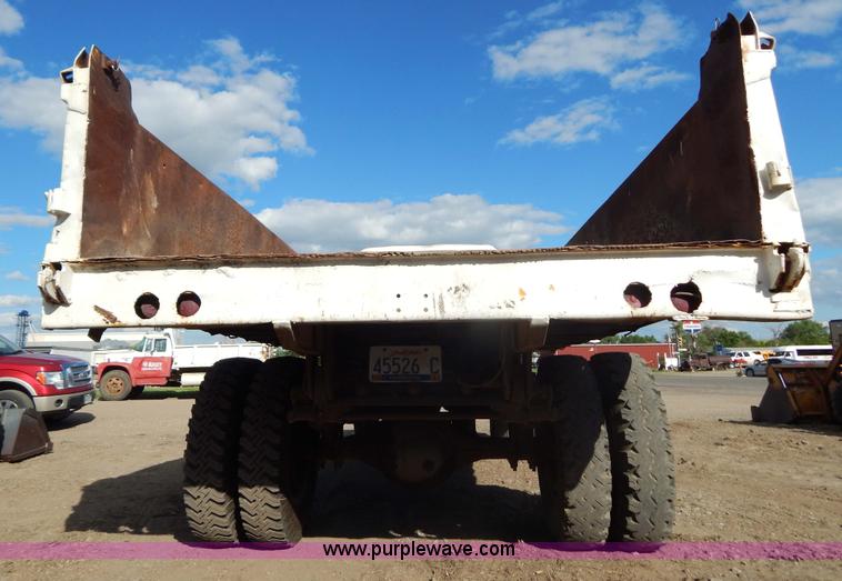 image for item I4497 1961 International BC170 dump truck