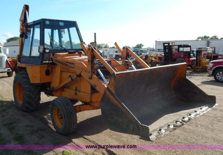 image for item I4499 1977 Case 580C-CK backhoe