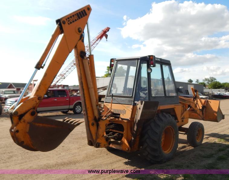 image for item I4499 1977 Case 580C-CK backhoe
