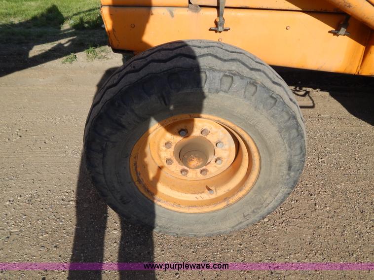 image for item I4499 1977 Case 580C-CK backhoe