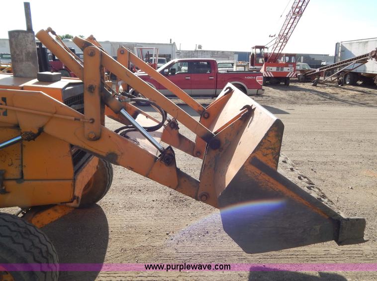 image for item I4499 1977 Case 580C-CK backhoe