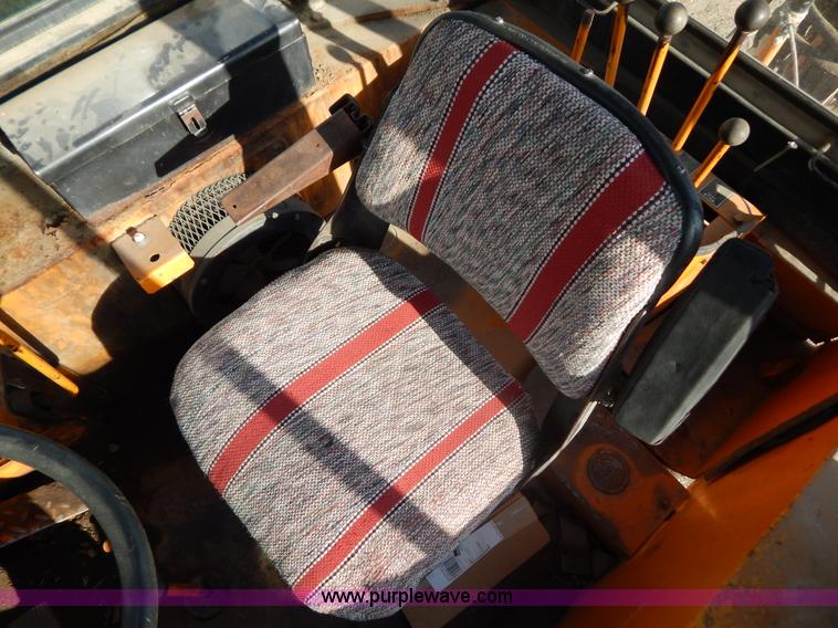 image for item I4499 1977 Case 580C-CK backhoe