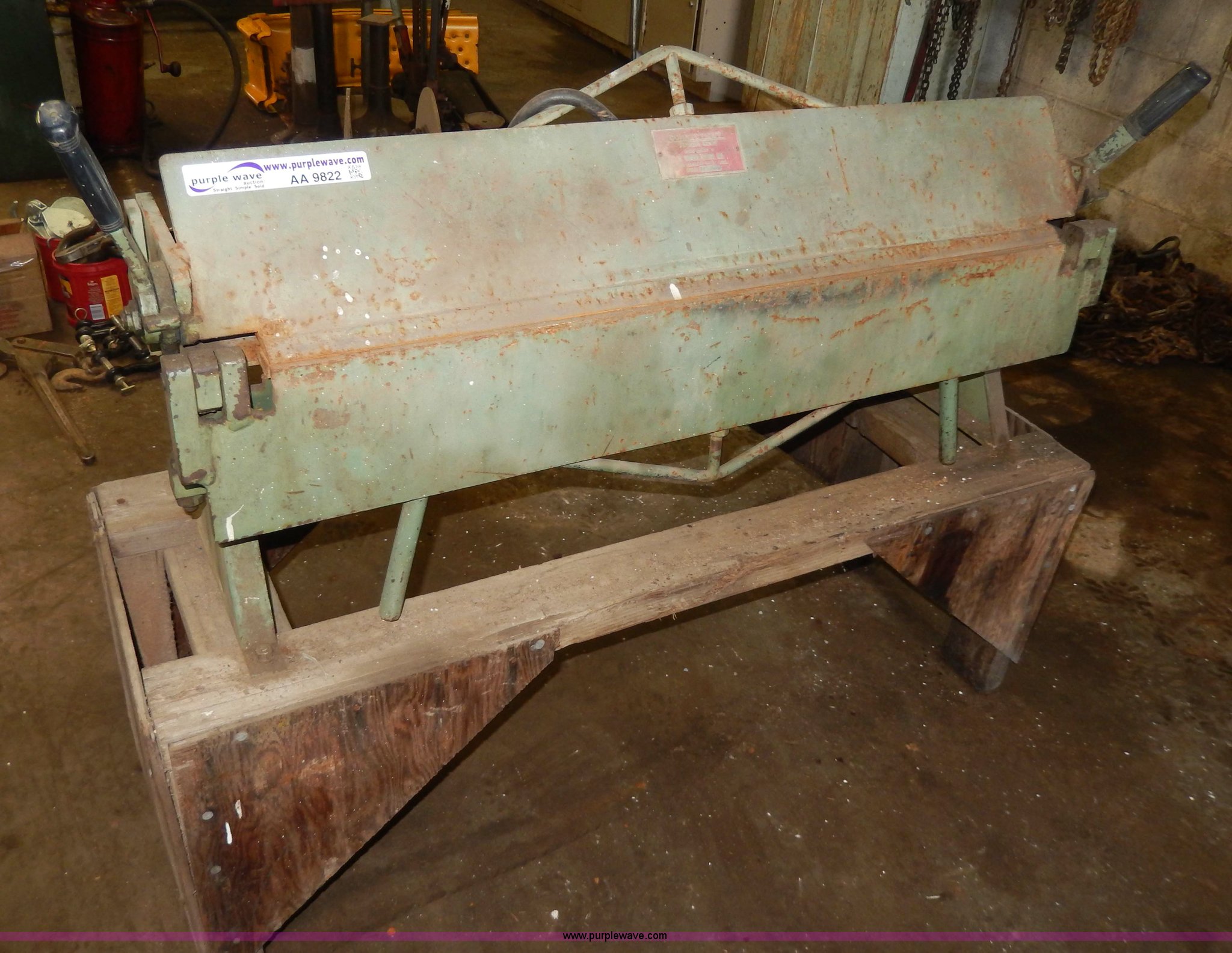 Connecticut 322 bending brake in Pierre, SD Item AA9822 sold Purple
