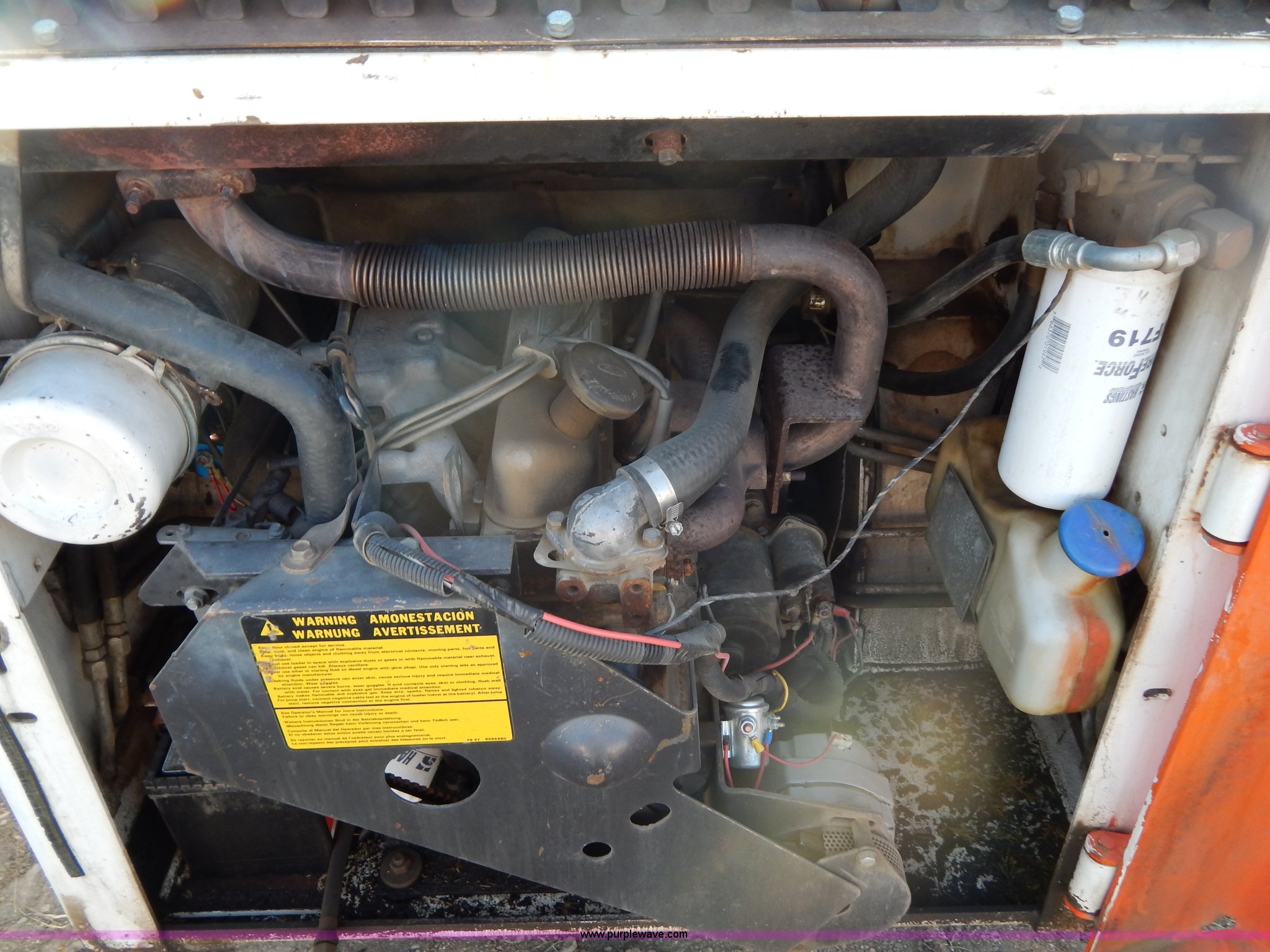 1987 Bobcat 742 skid steer in Pierre, SD Item I4490 sold Purple Wave