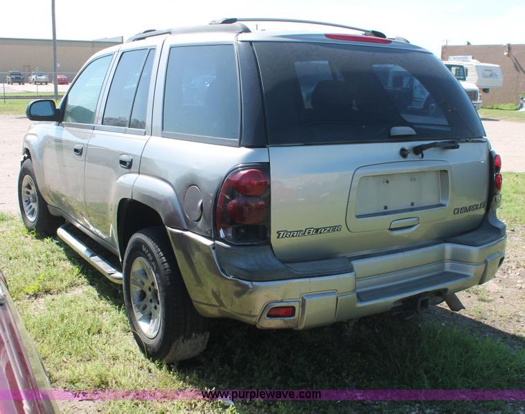 image for item H3560 2002 Chevrolet Trailblazer LS SUV