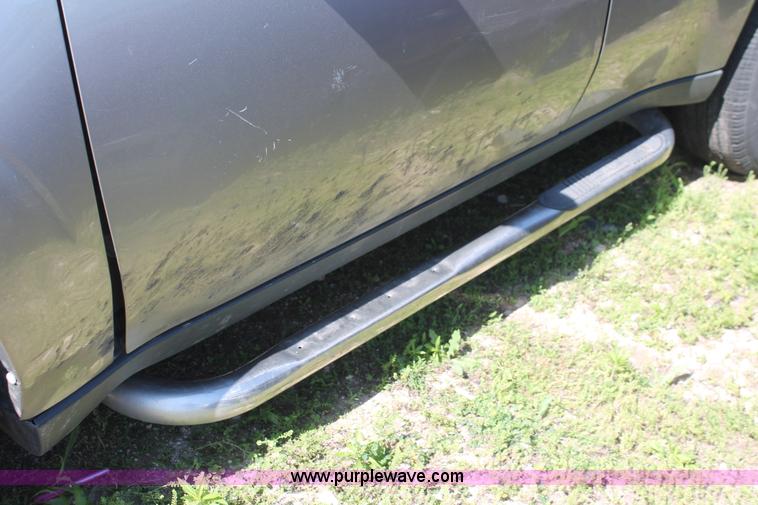 image for item H3560 2002 Chevrolet Trailblazer LS SUV