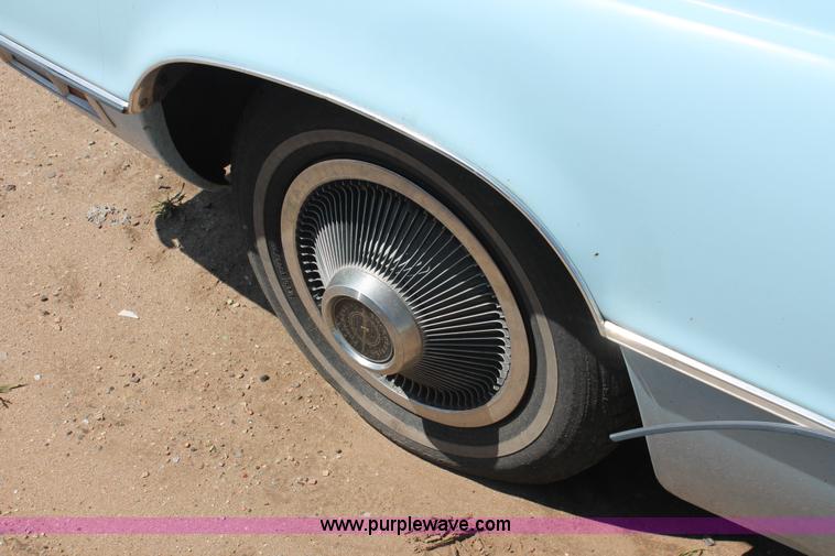 image for item H3610 1970 Ford Thunderbird