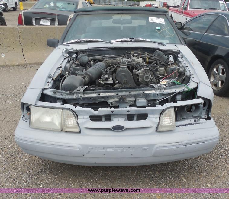 image for item H9965 1993 Ford Mustang LX convertible