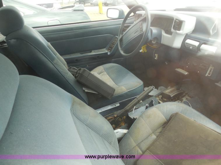 image for item H9965 1993 Ford Mustang LX convertible