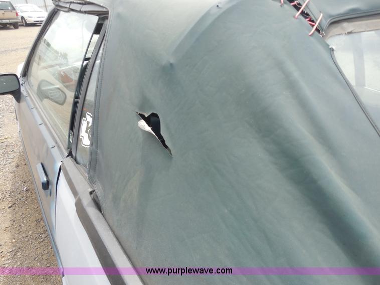 image for item H9965 1993 Ford Mustang LX convertible