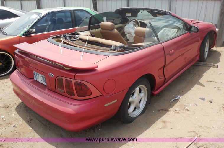image for item H9968 1998 Ford Mustang convertible