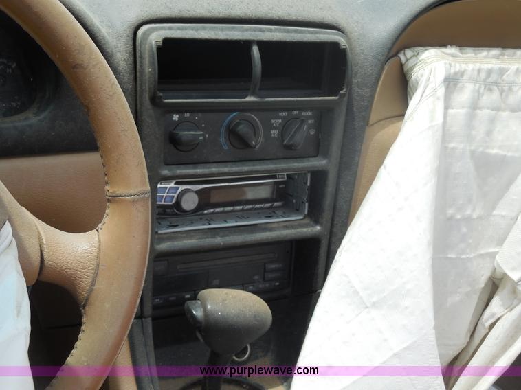 image for item H9968 1998 Ford Mustang convertible