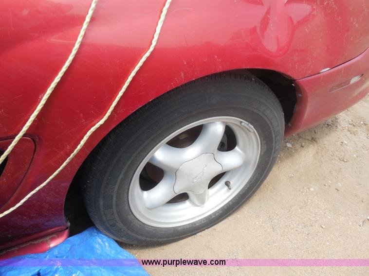 image for item H9968 1998 Ford Mustang convertible