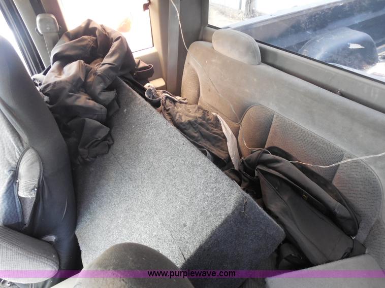 image for item H9969 1996 Chevrolet 1500 pickup truck