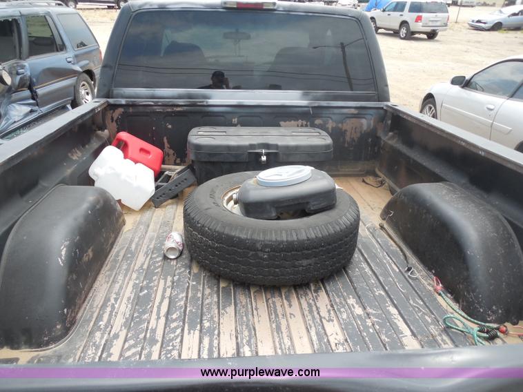 image for item H9969 1996 Chevrolet 1500 pickup truck