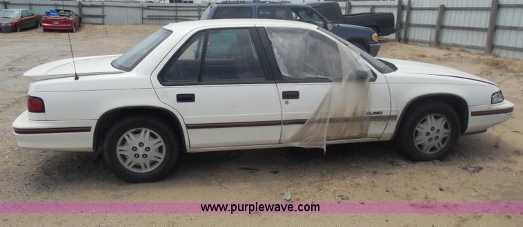 image for item H9970 1992 Chevrolet Lumina Euro