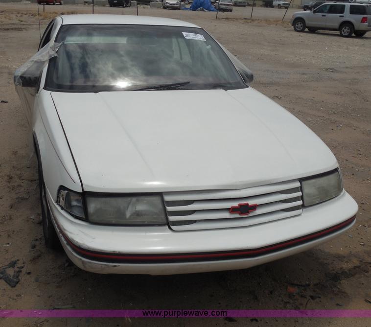 image for item H9970 1992 Chevrolet Lumina Euro