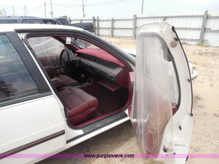 image for item H9970 1992 Chevrolet Lumina Euro