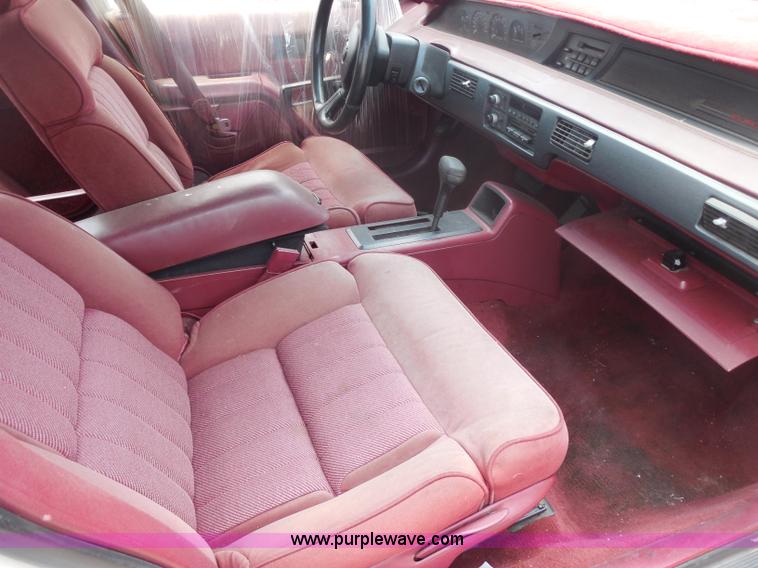 image for item H9970 1992 Chevrolet Lumina Euro