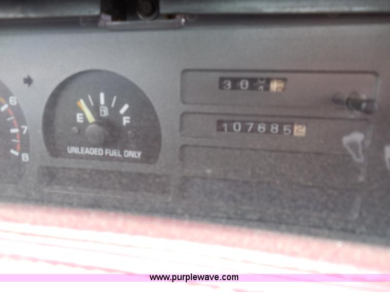 image for item H9970 1992 Chevrolet Lumina Euro