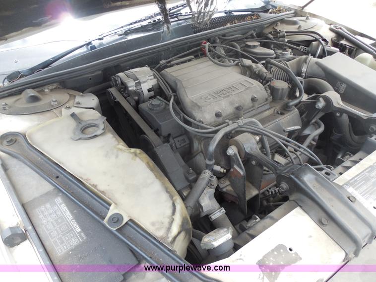 image for item H9970 1992 Chevrolet Lumina Euro