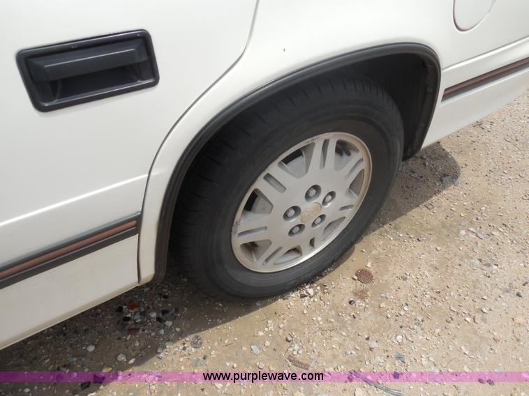 image for item H9970 1992 Chevrolet Lumina Euro