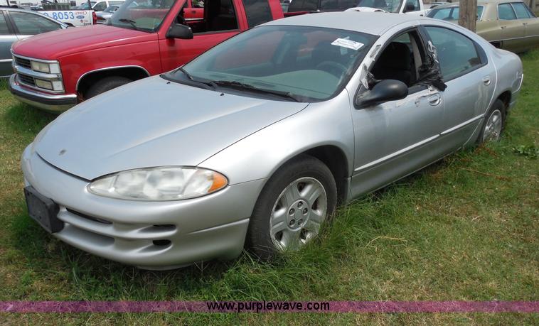 image for item H9972 2002 Dodge Intrepid SE