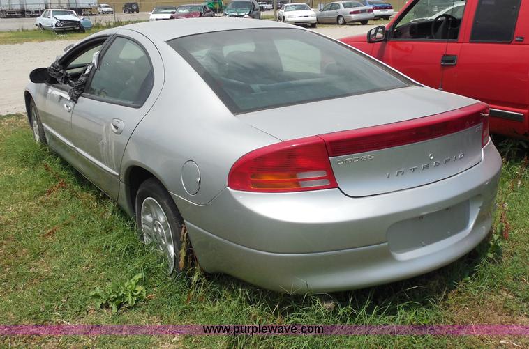image for item H9972 2002 Dodge Intrepid SE