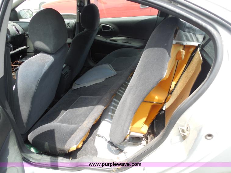 image for item H9972 2002 Dodge Intrepid SE