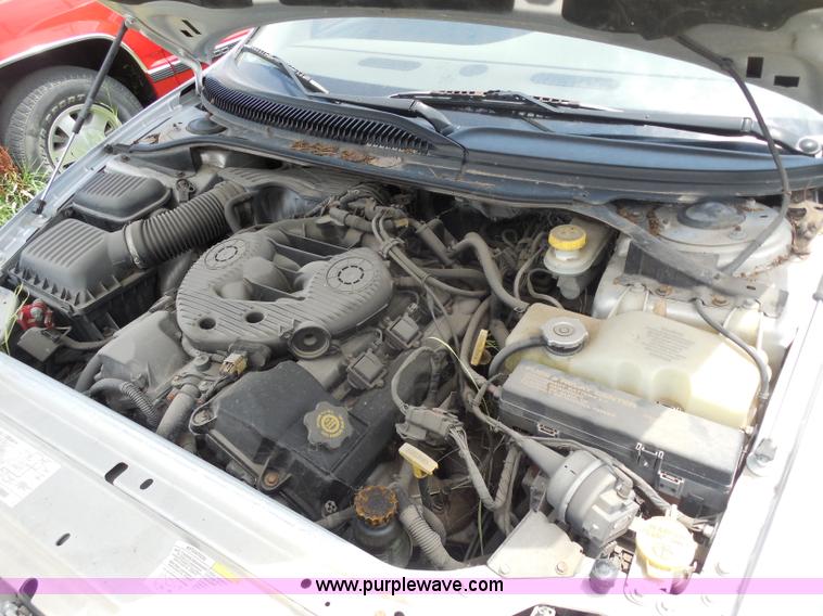 image for item H9972 2002 Dodge Intrepid SE