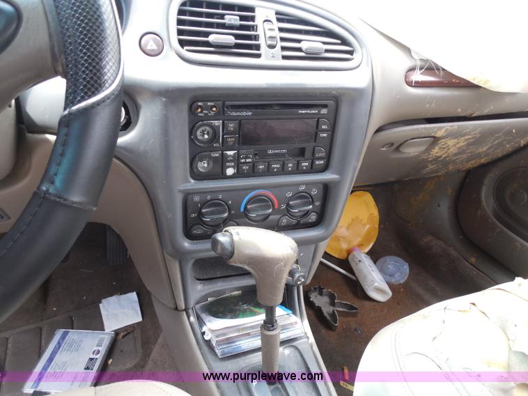 image for item H9976 1999 Oldsmobile Cutlass GLS