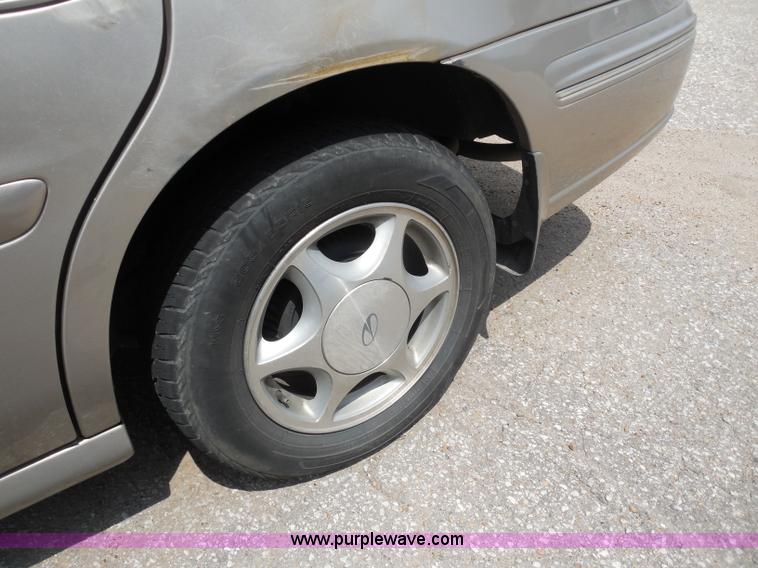 image for item H9976 1999 Oldsmobile Cutlass GLS