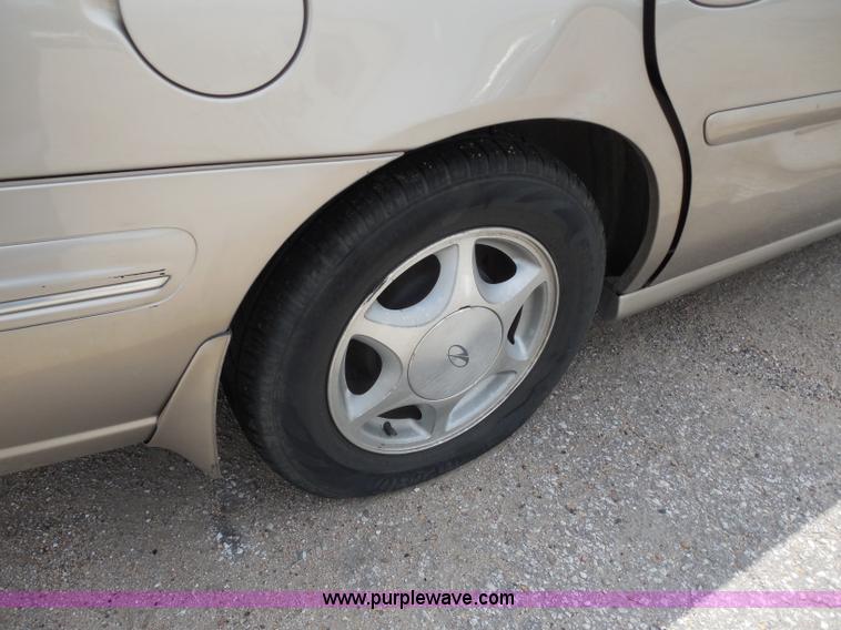 image for item H9976 1999 Oldsmobile Cutlass GLS