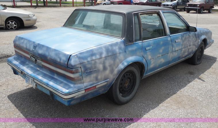 image for item H9978 1986 Buick Century Limited