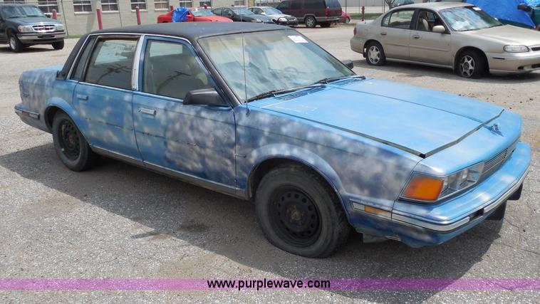 image for item H9978 1986 Buick Century Limited