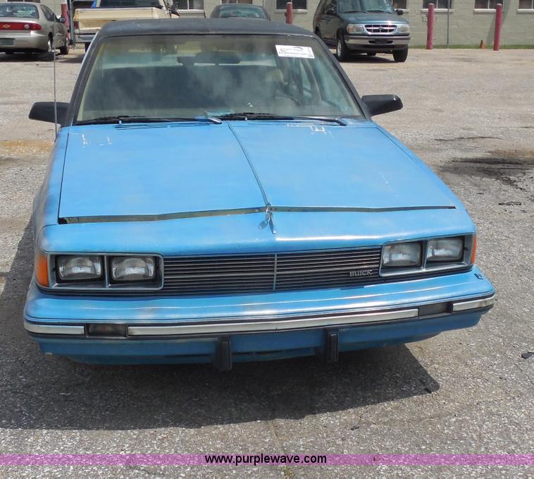 image for item H9978 1986 Buick Century Limited
