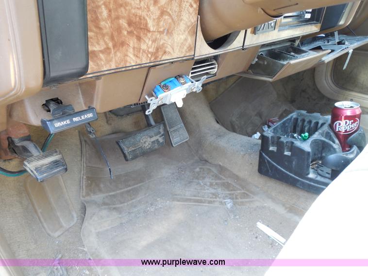 image for item H9978 1986 Buick Century Limited