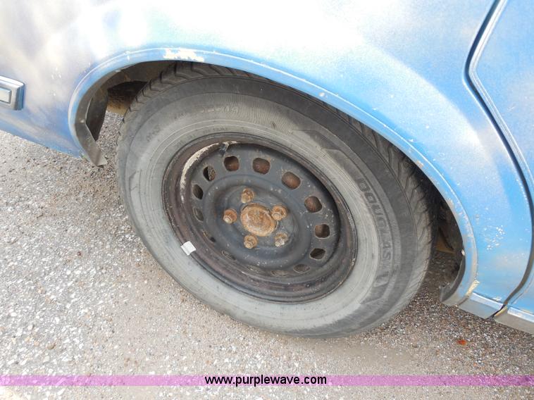 image for item H9978 1986 Buick Century Limited