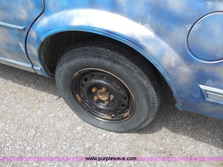 image for item H9978 1986 Buick Century Limited