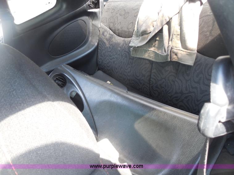 image for item H9980 2001 Hyundai Tiburon