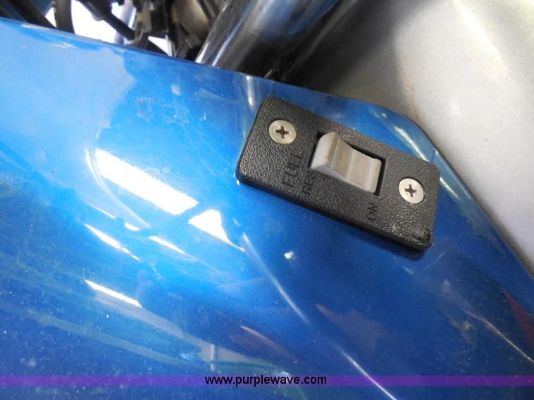 image for item H9982 1995 Yamaha YZF-600R motorcycle