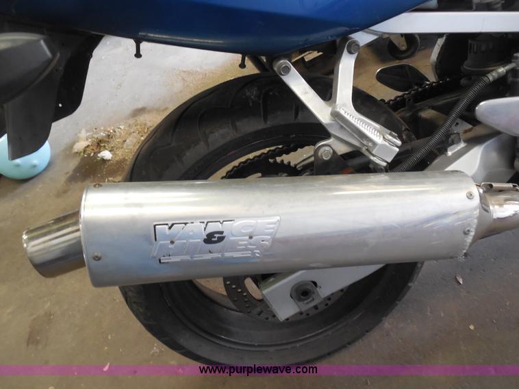 image for item H9982 1995 Yamaha YZF-600R motorcycle