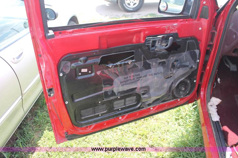 image for item I7954 1996 GMC Sierra 1500 Club Coupe pickup truck