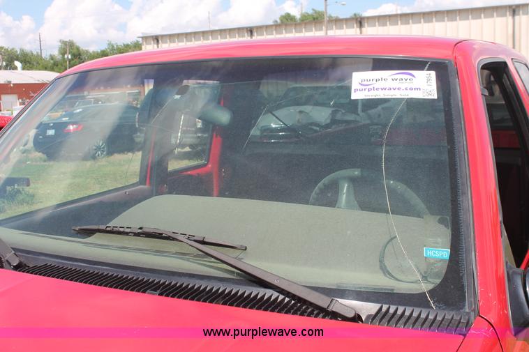 image for item I7954 1996 GMC Sierra 1500 Club Coupe pickup truck