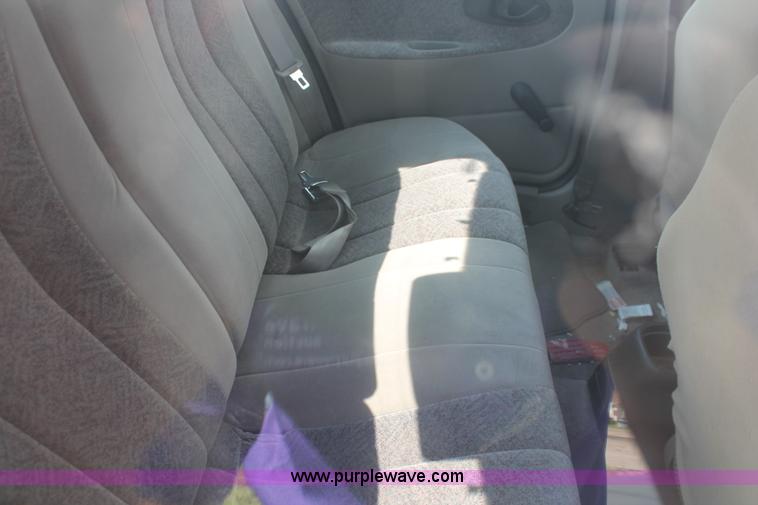 image for item I7955 1996 Saturn SL SL2