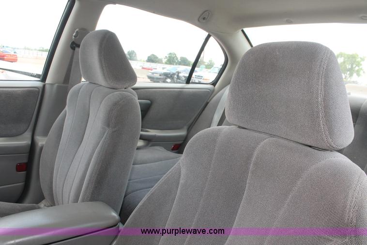 image for item I7958 2002 Chevrolet Malibu