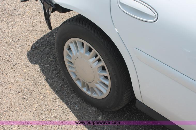 image for item I7958 2002 Chevrolet Malibu