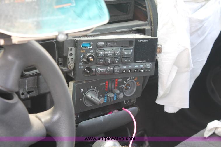 image for item I7959 2003 Pontiac Grand Prix